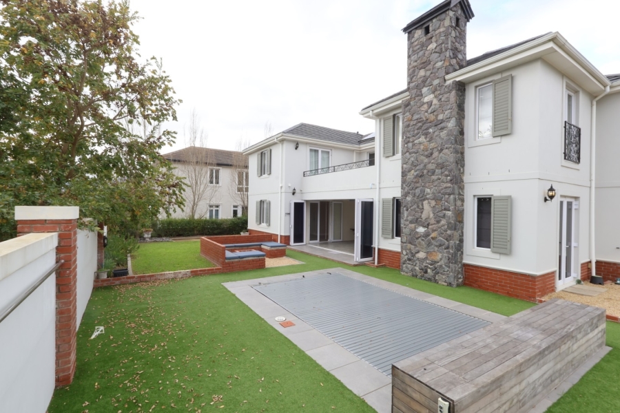4 Bedroom Property for Sale in Val De Vie Estate Western Cape